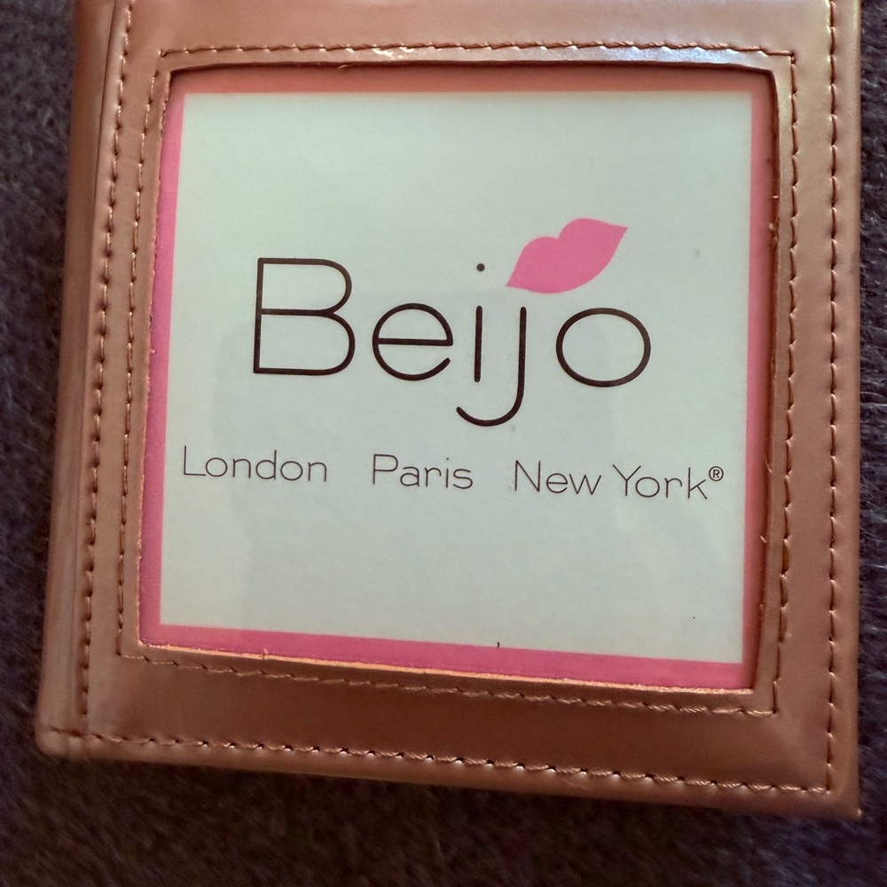 Beijo Handbag Pearlescent Pink Vegan EUC - Picture 10 of 16